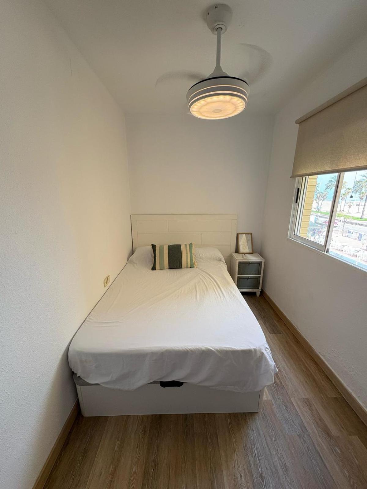 Apartamento 1ª Linea En Playa De Gandia Esterno foto